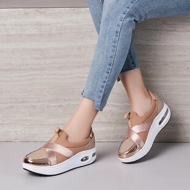 

Thick-soled Soft Mother Travel Sports Running Shoes Autumn Winter 2021 Middle-aged and Elderly Walking Women's Sneakers Platform