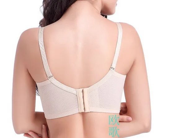 

2018 zero bound without rims bra leisure lace strapless one chip non-trace with no sense of beam underwear AW5344