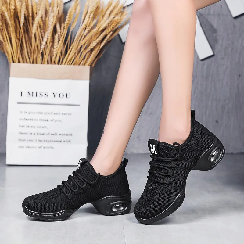Female Flying Woven Dance Shoes Ladies Casual Sneakers Breathable Mesh Light Walking Soft Sole Hollow Sneakers 2022 New Modern