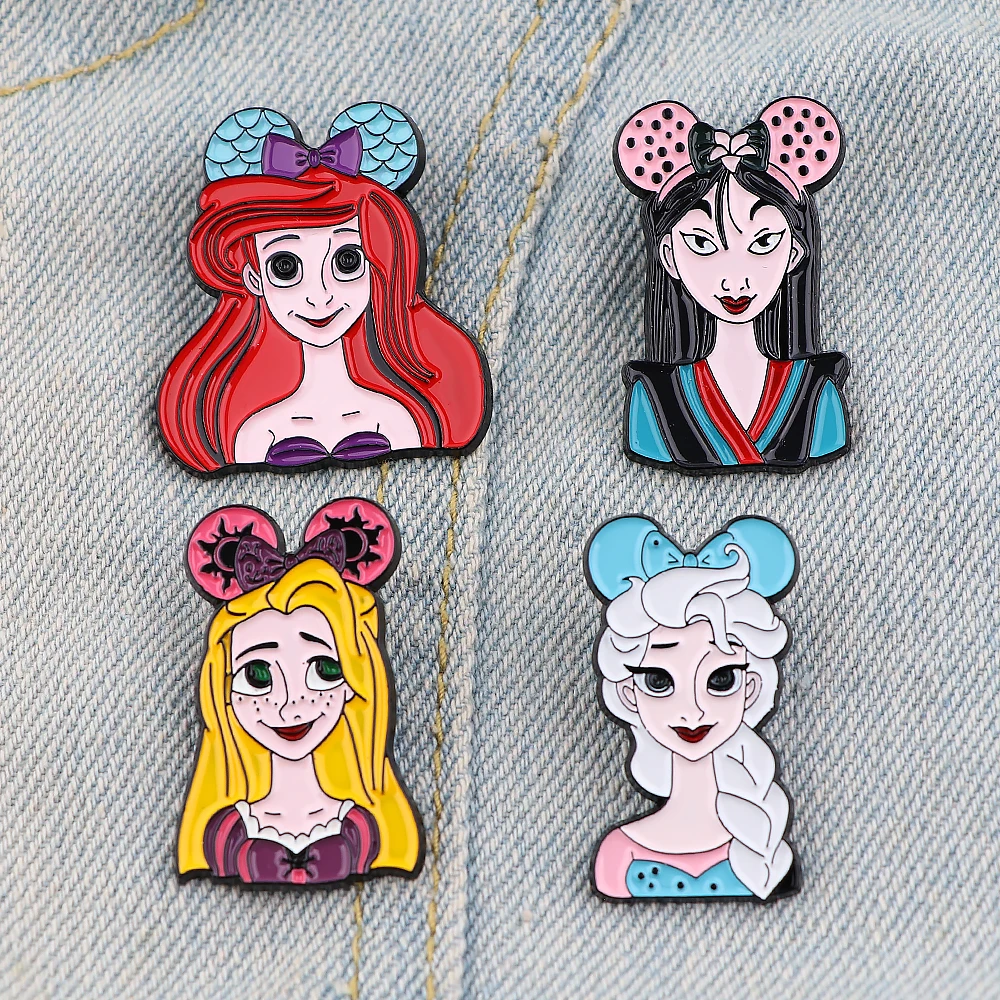 

Disney Princess Badges With Anime Jewelry Lapel Pins Brooch for Clothes New Year Gift for Kids Backpack Accessories Enamel Pin