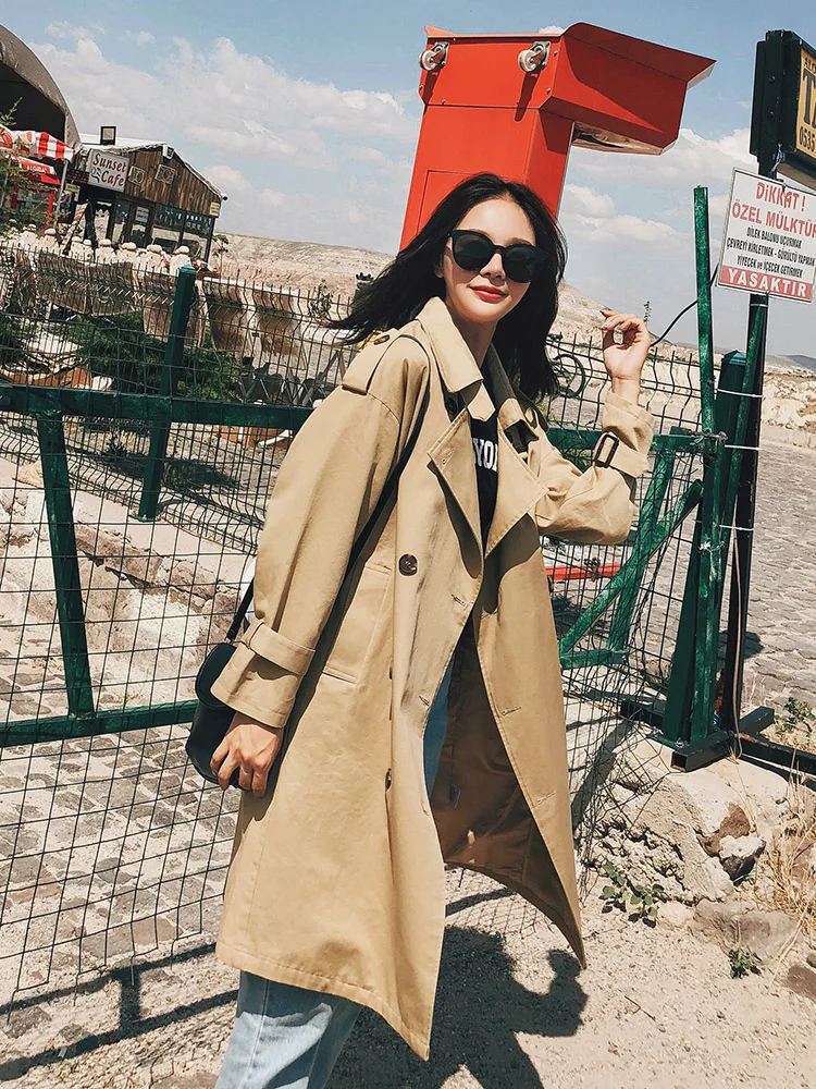 

Coats & Jackets