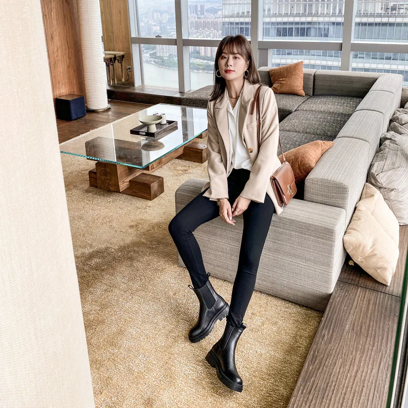

New Luxury Chelsea Boots Women Ankle Boots Chunky Winter Shoes Platform Ankle Botas Slip On Chunky Heel Booties Brand Designer