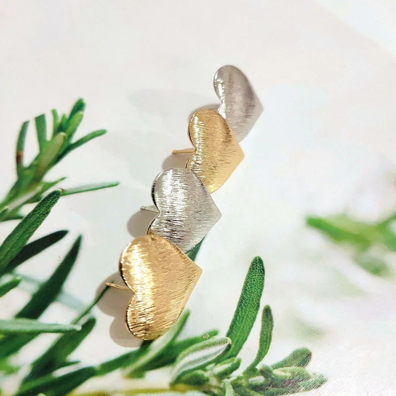 Простой стиль в форме сердца Позолоченные к золото белый diy аксессуары серьги