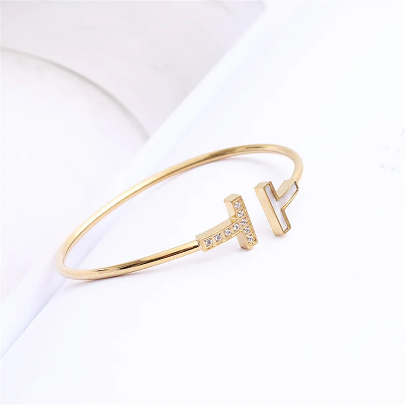 

Personalized Stainless Steel Zircon Letters Customized Name Bangle Adjustable Ladies Bracelet Mother's Day Gift