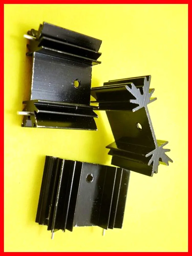 Бесплатная доставка Радиатор 50x TO 220 для MOSFET регулятора напряжения изоляционный