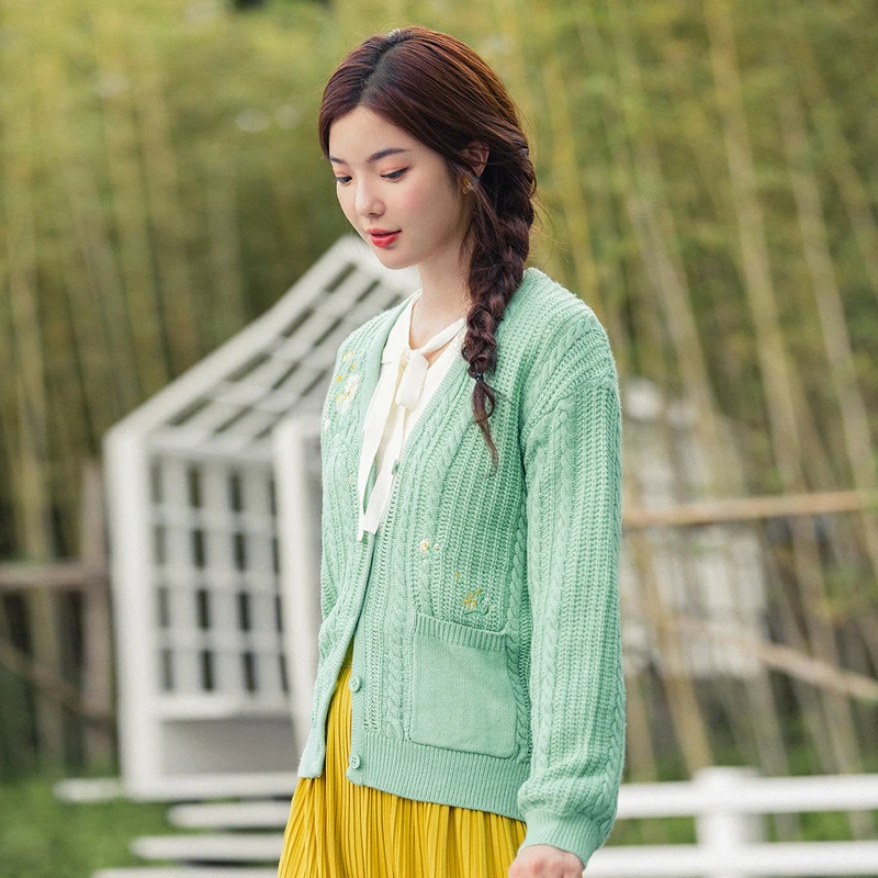 INMAN Spring Autumn Literary Art Sweet Style V Neck Embroidery Loose Women Girl Cardigan Sweater |