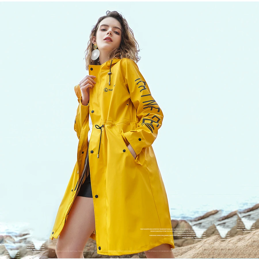 Длинный непромокаемый дождевик для женщин прозрачный модный с капюшоном