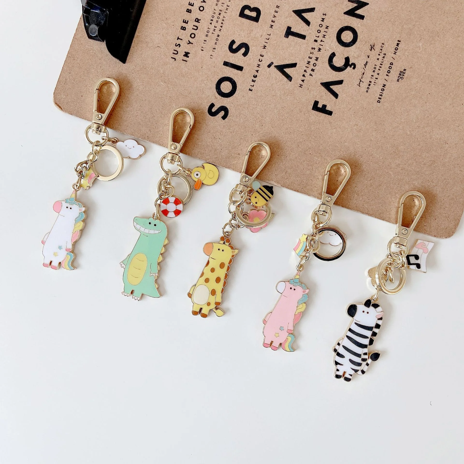 

Брелок для ключей с животными из мультфильмов зебра жираф забавная игрушка брелок для ключей автомобиля держатель для ключей искусственна...