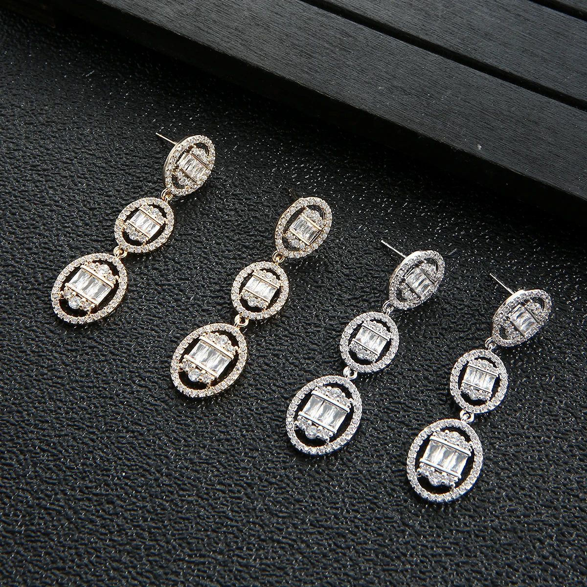 

FAMOUS Design Luxury Circles Stud Earring For Women Wedding Cubic Zirconia Dubai Bridal Earring Jewelry Accessories E9700