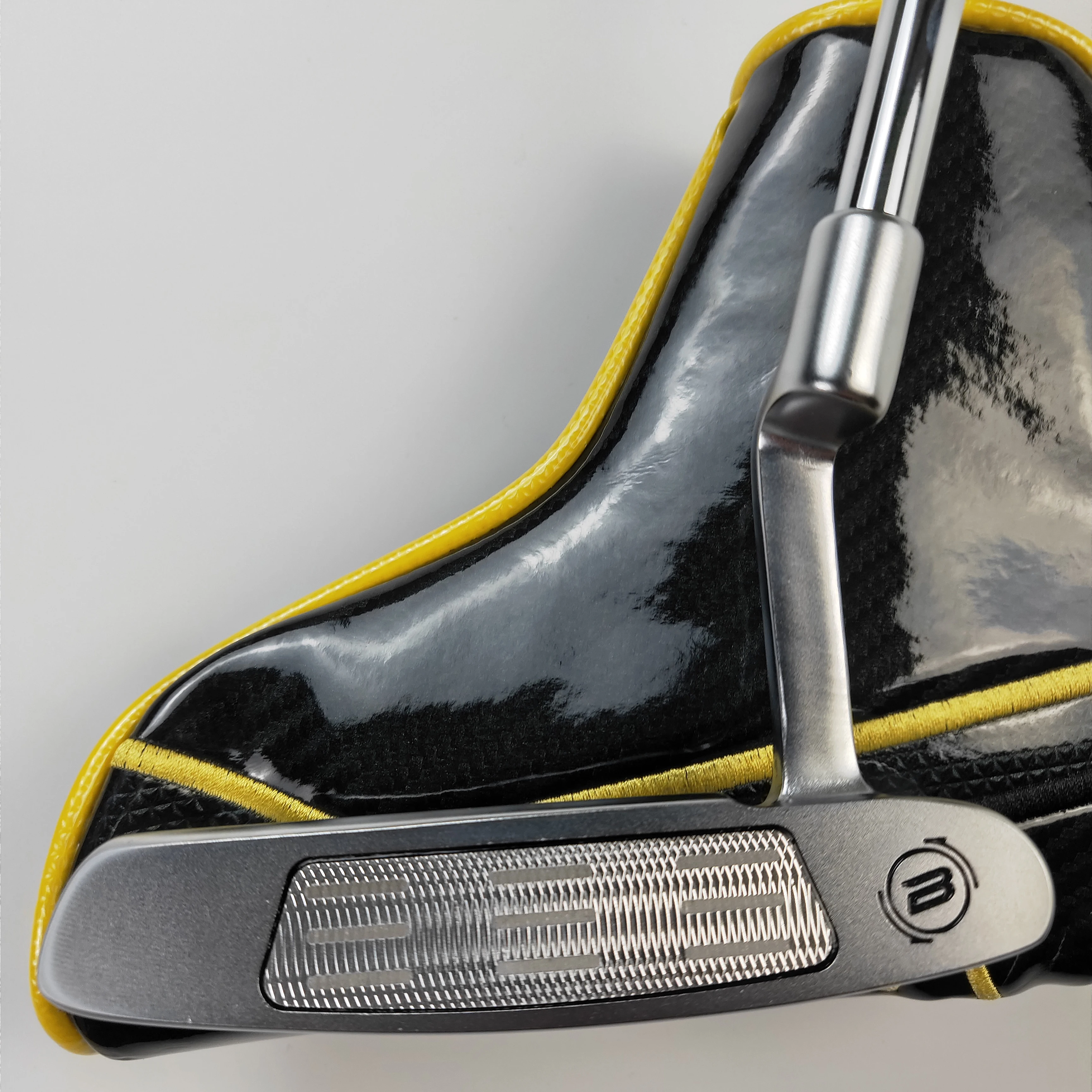 2021 мужские клюшки для гольфа желтые 32 33 34 35 36 дюймов высокое качество отправка