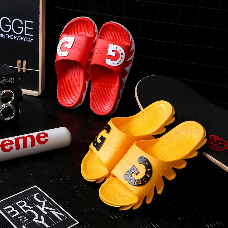 

New Casual Breathable Flip Flops Man Cool Slippers Male Female Summer Outdoor Beach Shoes Non-slip PVC Indoor Bathroom Slippers