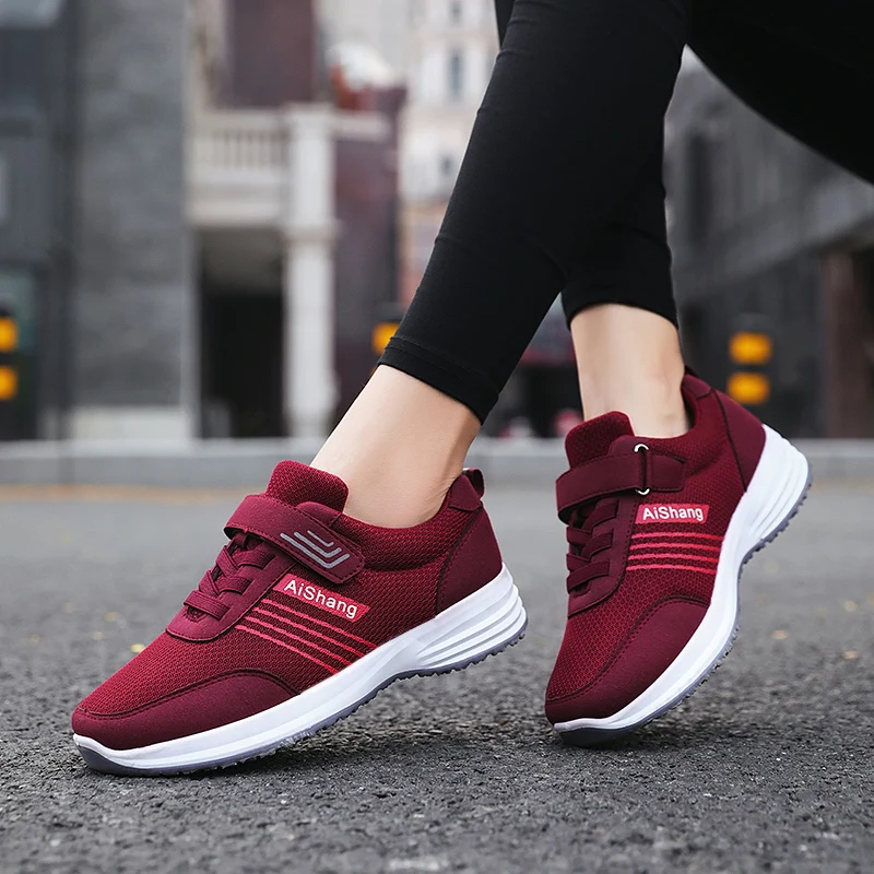 

2021 New Large Running Shoes Women's Super Warm Sports Shoes Women's Winter Sports Shoes Light Platform Women's Sports Shoes