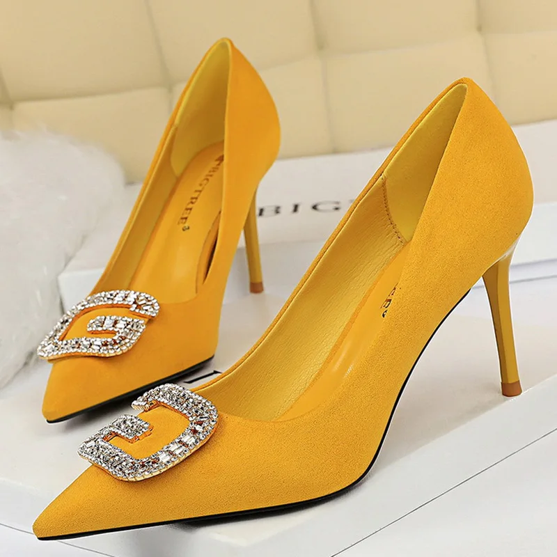 Модная новинка Женские туфли-лодочки пикантные туфли на выход металлические