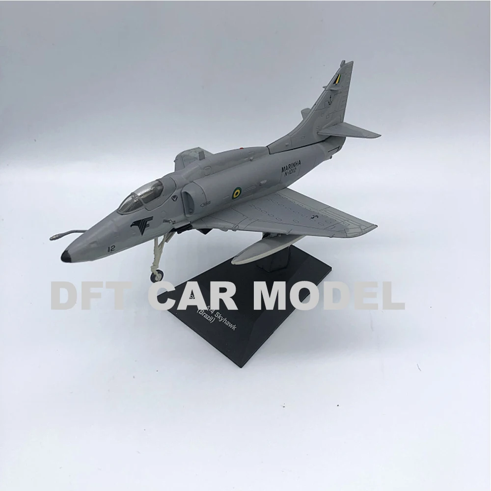 Модель летательного аппарата времен Второй мировой войны 1: 72 ixo| |