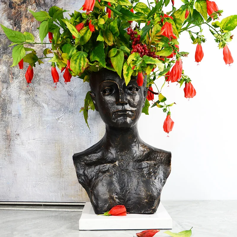 

Современные металлические статуи персонажа с Мрамор основание вазы ручной работы Рождественский подарок для домашняя скульптура эскульту...