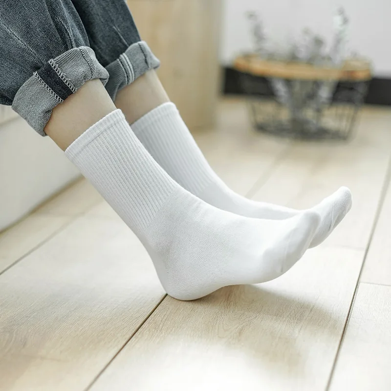 Мужские носки одноцветные черные и белые деловые чулки студенческие впитывающие