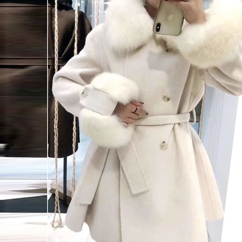 

Cashmere coat