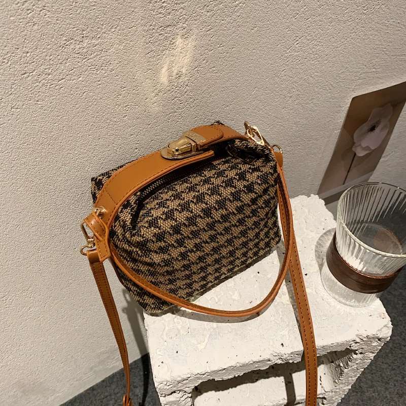 Модная Портативная маленькая сумка женская новая модная квадратная с