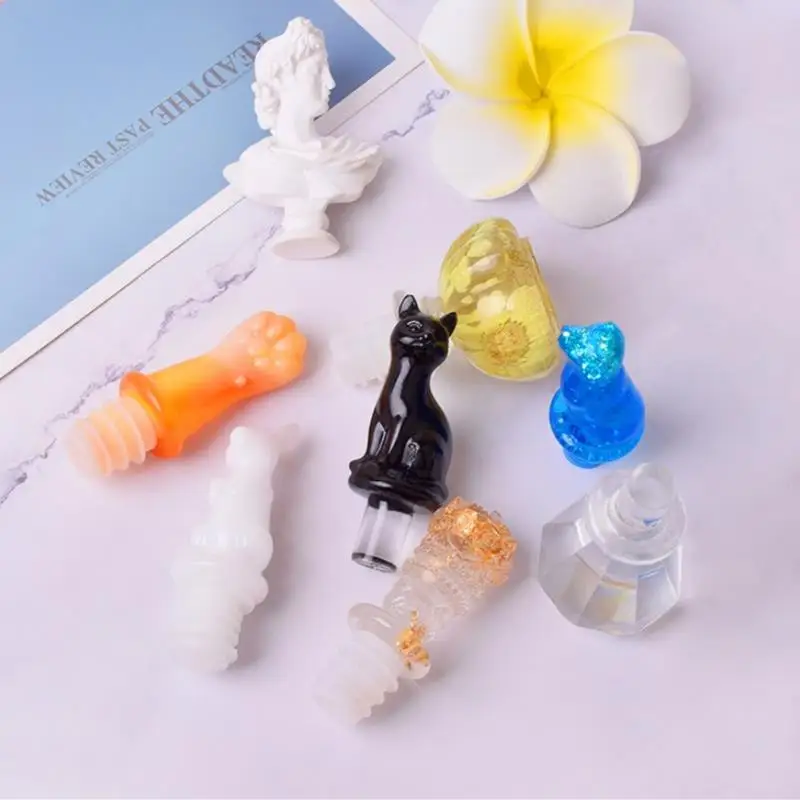 

Red Wine Bottle Stopper Mold DIY Epoxy Resin Mold Crown Cat Claw Rabbit Cork Cover Silicone Mould Crafts Decoration