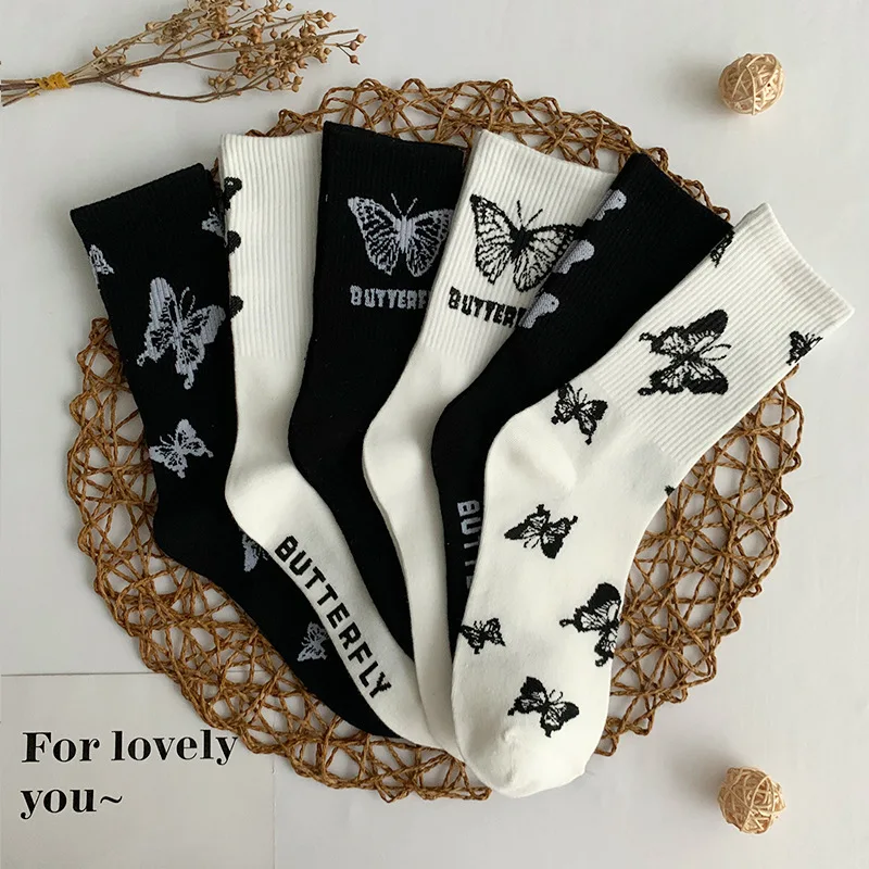 

Retro cute spring and summer socks female ins tide sports net red bow simple and fashionable tube pile pile socks