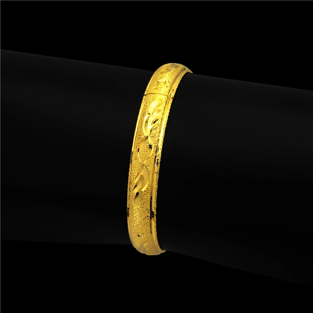 

Carved Wedding Party Women Bangle Yellow Gold Filled Solid Classic Female Bracelet Gift Dia 6cm