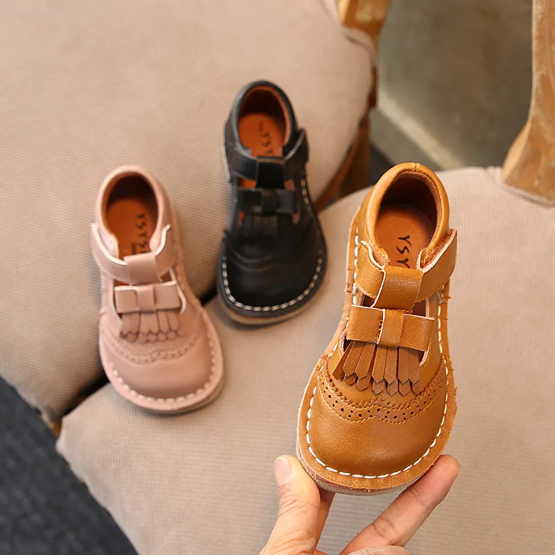 Весенняя детская обувь с кисточками Брендовая перфорацией типа броги Черная