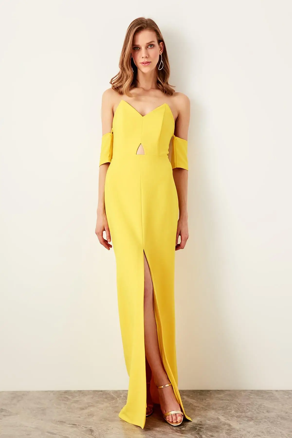 Trendyol желтое платье с открытыми плечами TPRSS19BB0113|Женские платья| |