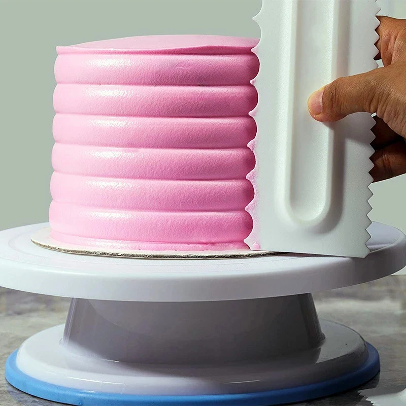 

Pastry Cutters Fondant Cake Slicer Cream Scraper Irregular Teeth Edge Spatulas Cake Baking Scraper Tools DIY Decorating