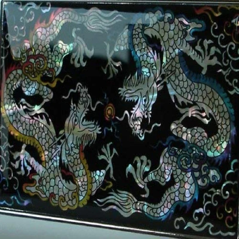 Старинный чехол для сигарет с перламутровым желтым и синим драконом