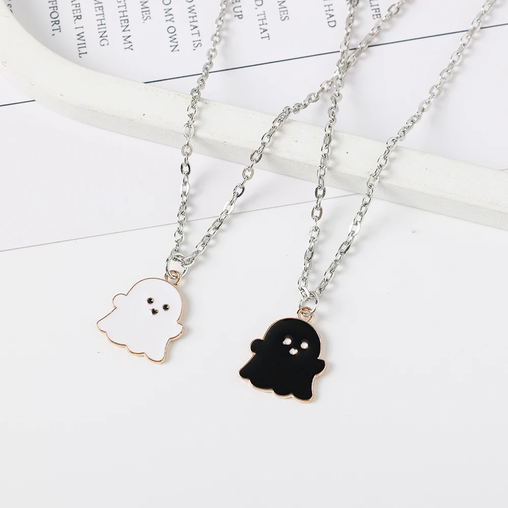 

Fashion Pendant Necklace For Lovers Black White Small Ghost Necklace Personality Hip Hop Couple Friendship Jewelry collier Gift