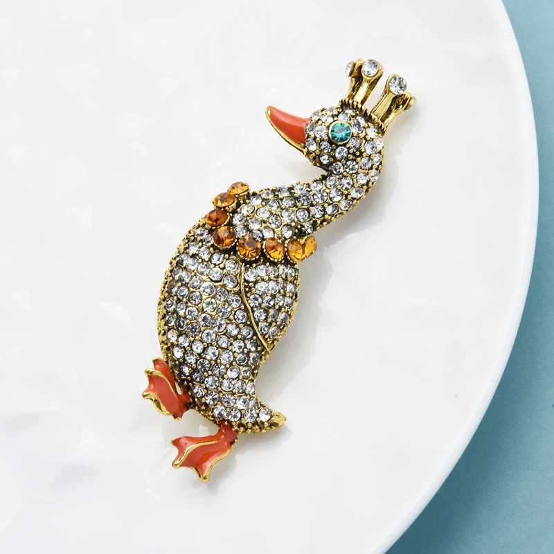 

Wuli&baby Vintage Wear Crown Duck Brooches For Women Designer Cartoon Rhinestone Modern Duck Animal Party Brooch Pin Gifts
