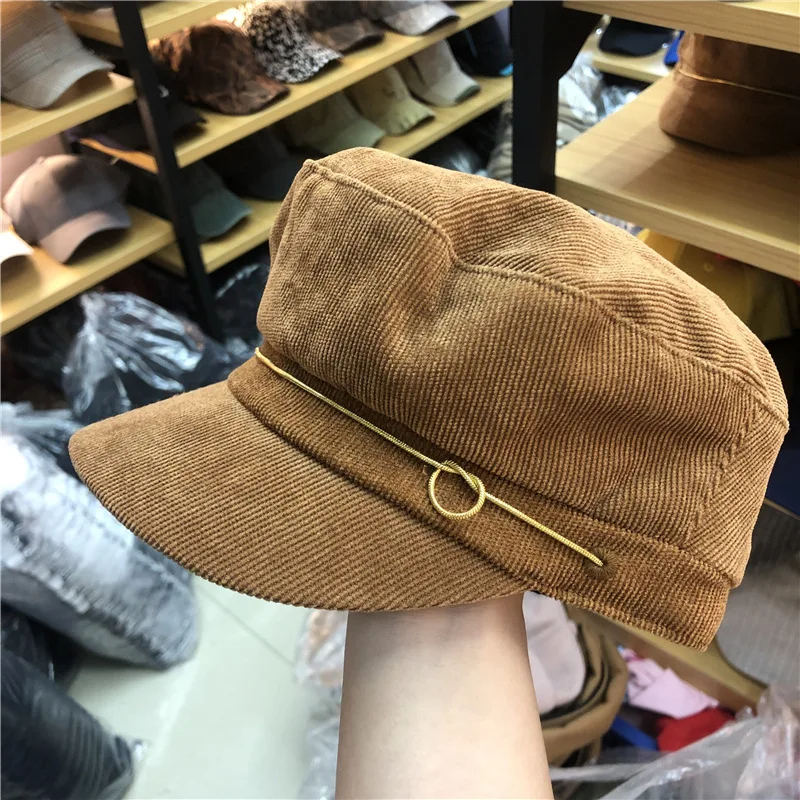 

Autumn And Winter New Women's Wick Velvet Navy Cap Black Korean Chain Decorated Beret Personality Newspaper Hat