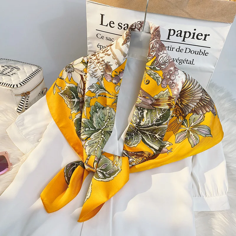 Саржевый женский декоративный маленький квадратный шарф с принтом в японском и