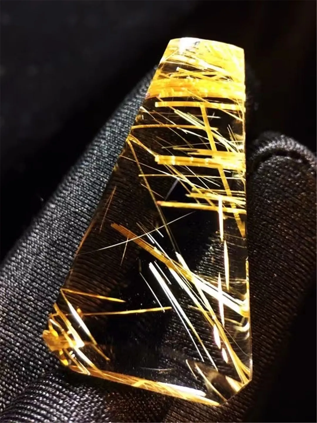 

Natural Gold Rutilated Quartz Pendant Jewelry For Women Man Healing Wealth Luck Stone 36x21x11mm Beads Crystal Gemstone AAAAA