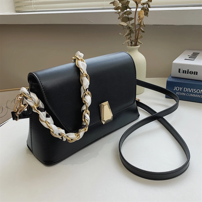 

Дизайнерские однотонные сумки через плечо с цепочкой для женщин, новинка 2021, модная роскошная сумка из искусственной кожи, трендовая малень...