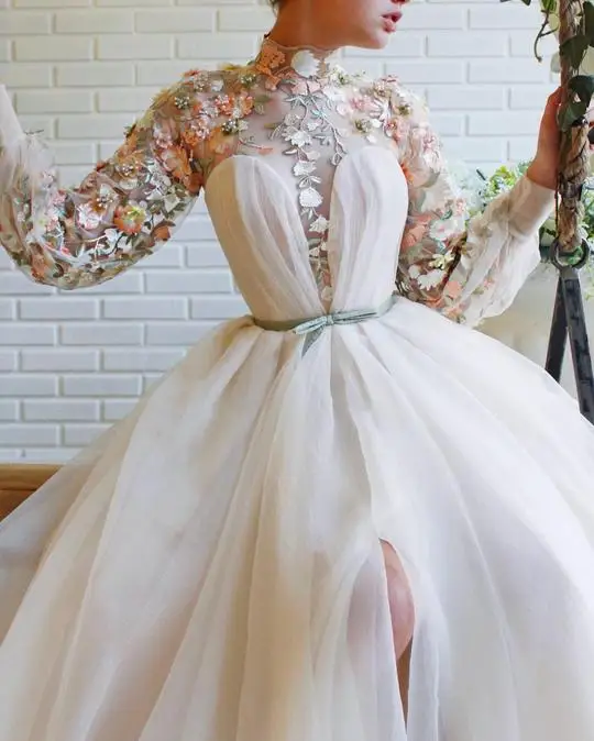 

Princess Long Sleeve Prom Dresses 2020 Modern High Neck 3D Lace Embroidery High Slit Evening Gowns Wear abiye gece elbisesi