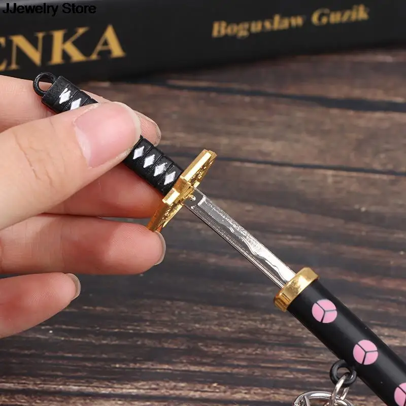 Автомобильные брелки с карабином |