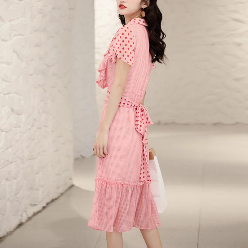 Возможно U розовое платье в горошек с бантом и оборками на рукавах коротким