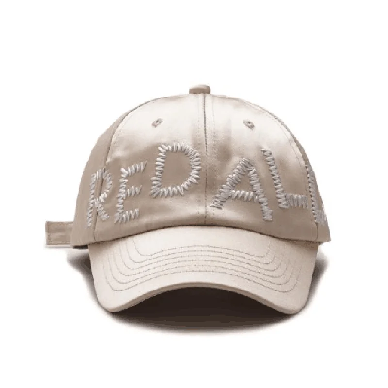 Женская спортивная кепка с вышивкой надписью | Аксессуары для одежды