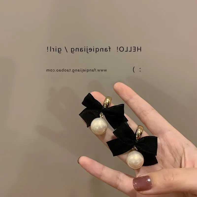 

U-Magical French Black Bow-knot Oversize Imitation Pearl Dangle Earring for Women Textured Gold Color Metallic Earring Jewellery