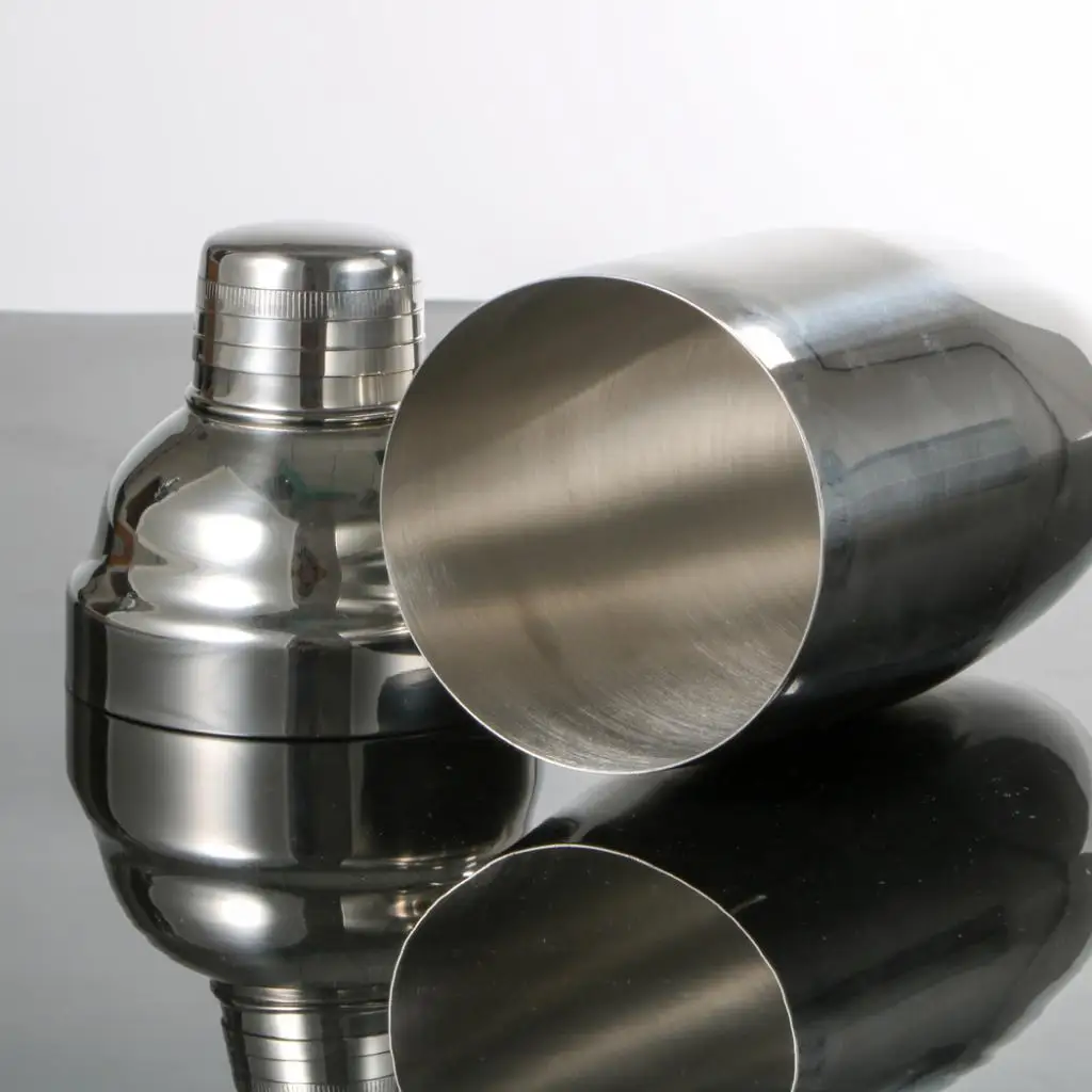 

350ml 600ml 700ml Cocktail Stainless Steel Wine Shaker with Strainer Lid Top
