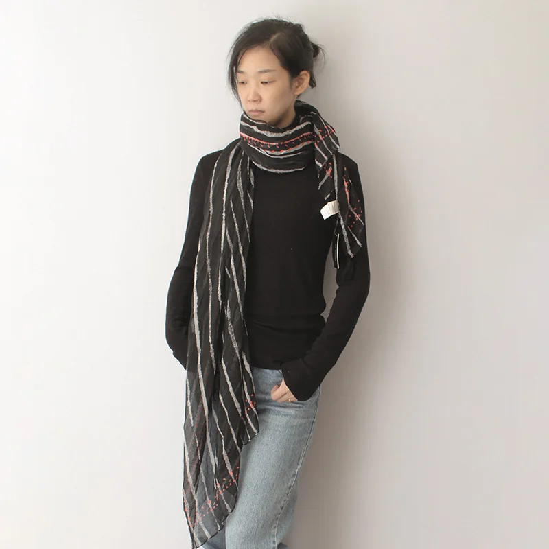 Женские шарфы с кисточками Модный черный и белый Хлопковый льняной шарф принтом