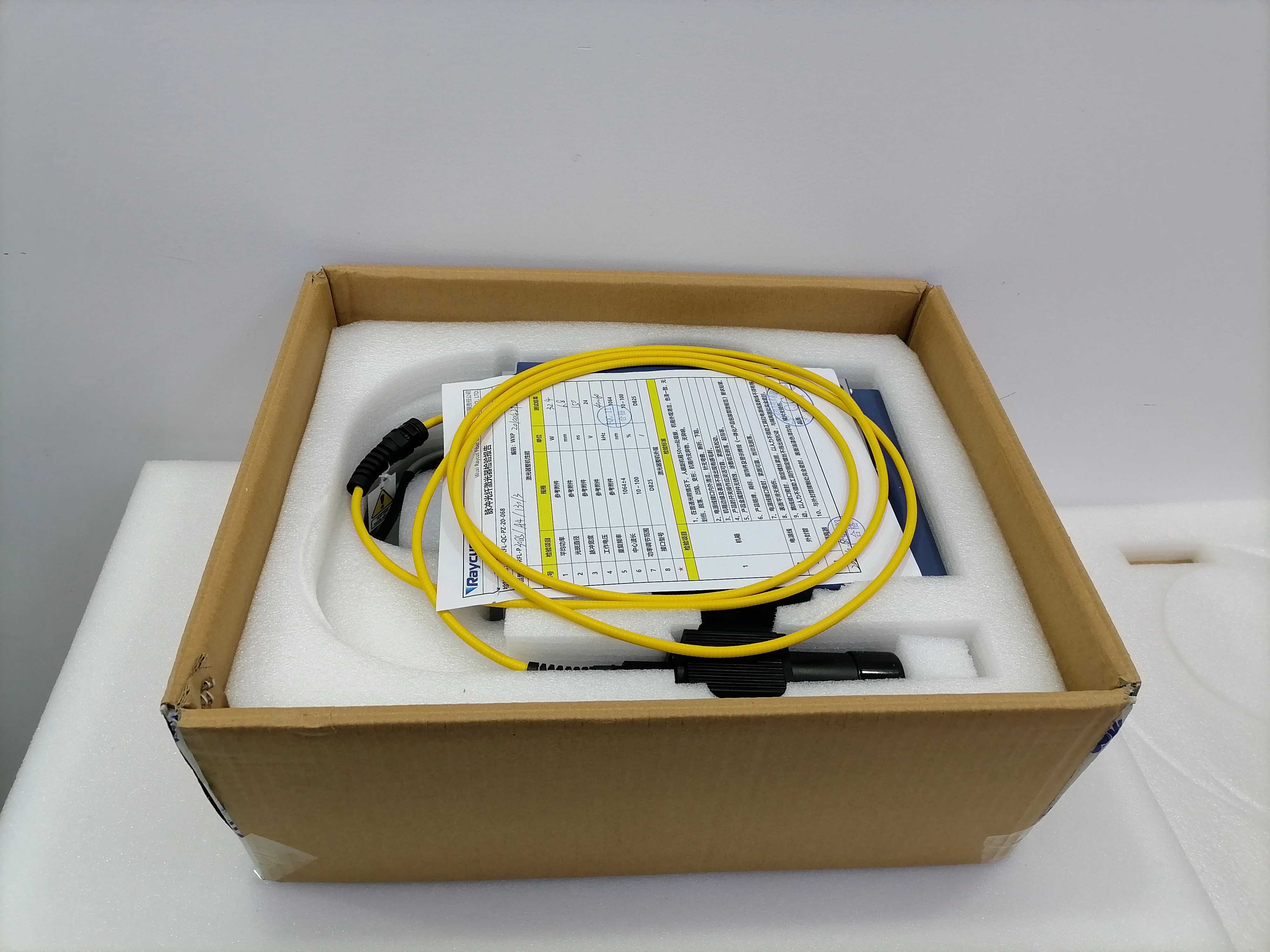 

MAX Fiber Laser Source20W30w50w100w200w500w