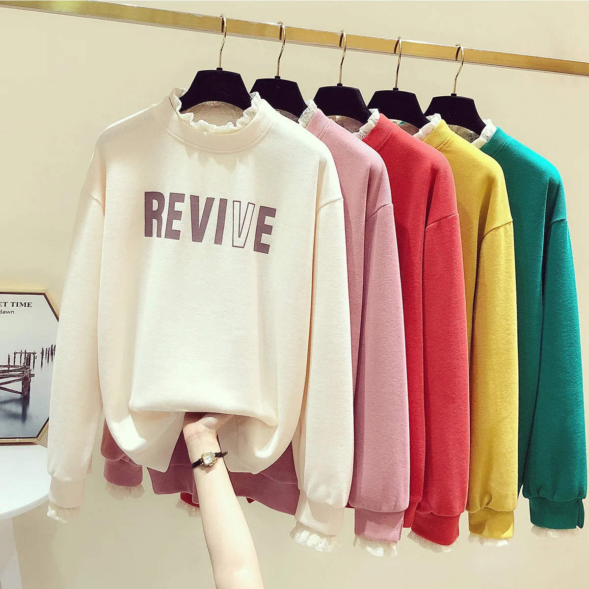 

Casual Printing Letter Round Collar Sweatshirt Women Loose Long Sleeve Lace Spring and Autumn Plus Size Women's Clothing