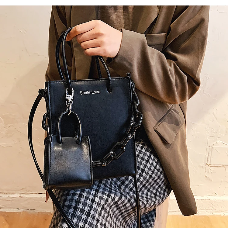 

2021 FashionLarge Chain Shoulder Bag Women Travel Bags PU LeatherFemale Luxury Handbags Women Bags Designer Sac A Main Femme