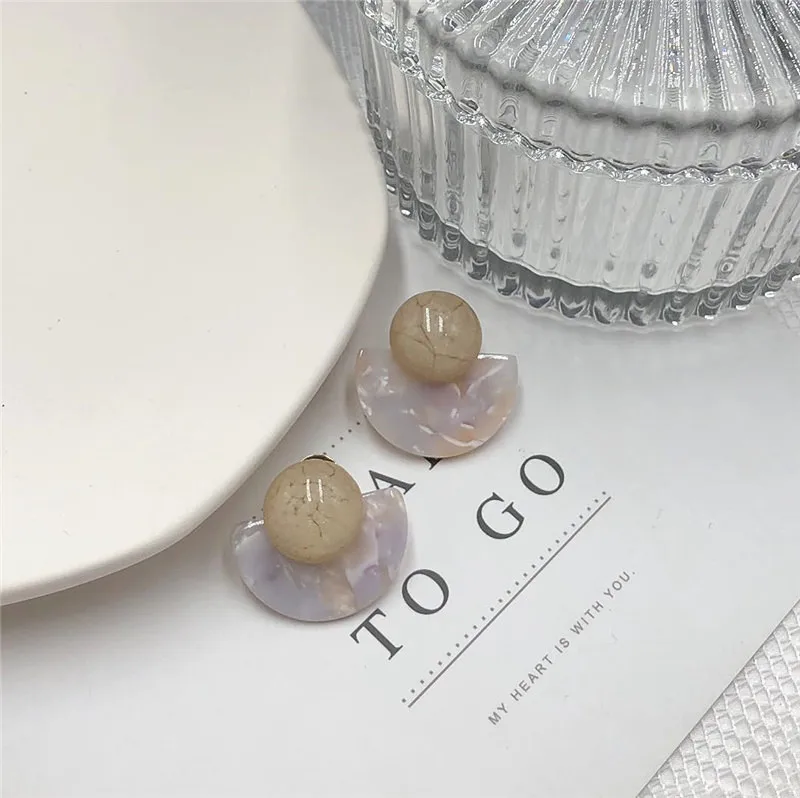 

Candy-colored round bead fan-shaped earrings, natural wear, new autumn and winter earrings