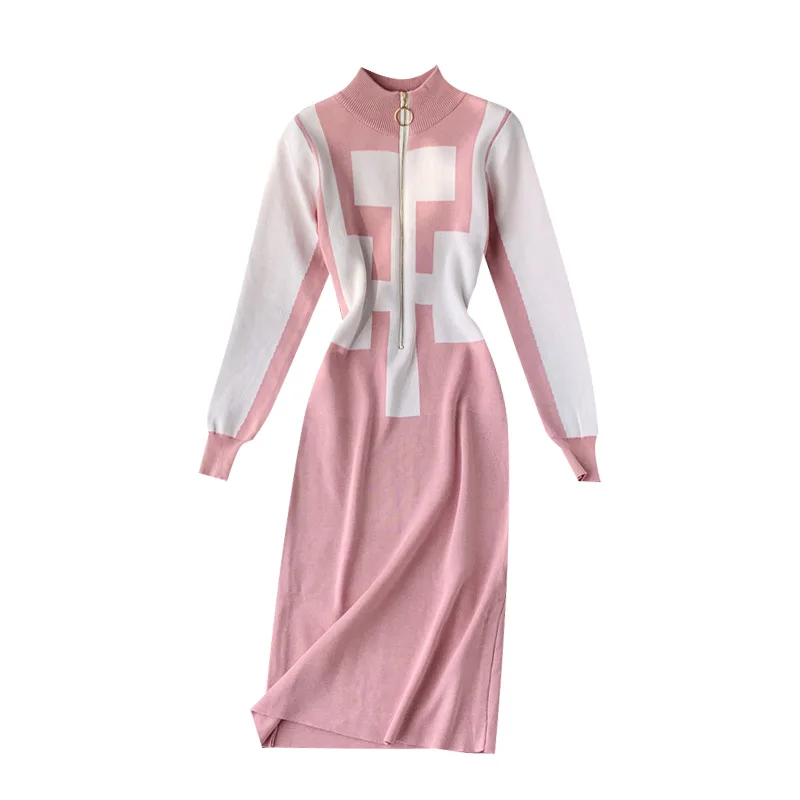 Женское осенне зимнее трикотажное платье свитер трапециевидной формы с длинными