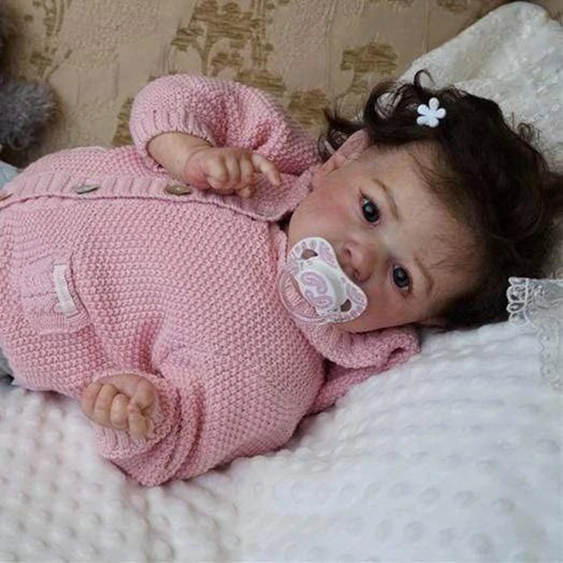 

The 22-inch reborn baby doll is a holiday gift for girls, birthday gifts, childrens toys, grandpa or grandma companion dolls