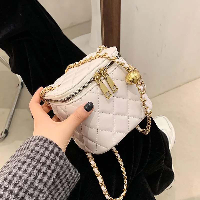 Мини-сумка женская 2021 новая трендовая модная ромбовидная вышитая нитка