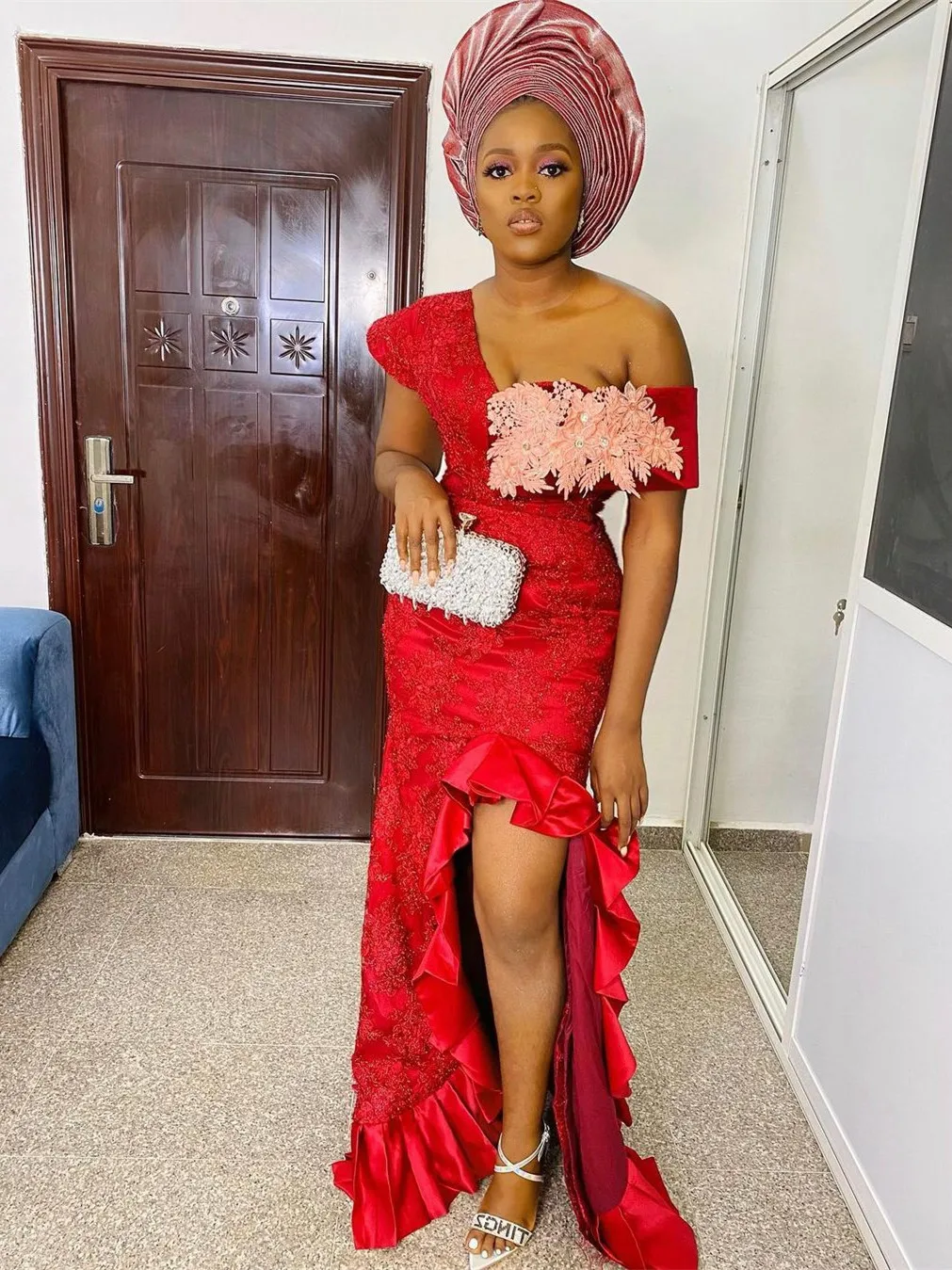 

Sexy Red Aso Ebi Evening Gowns Cap Sleeves High Slit Lace Mermaid Prom Dress Custom Made Beaded Appliques Pageant Gown